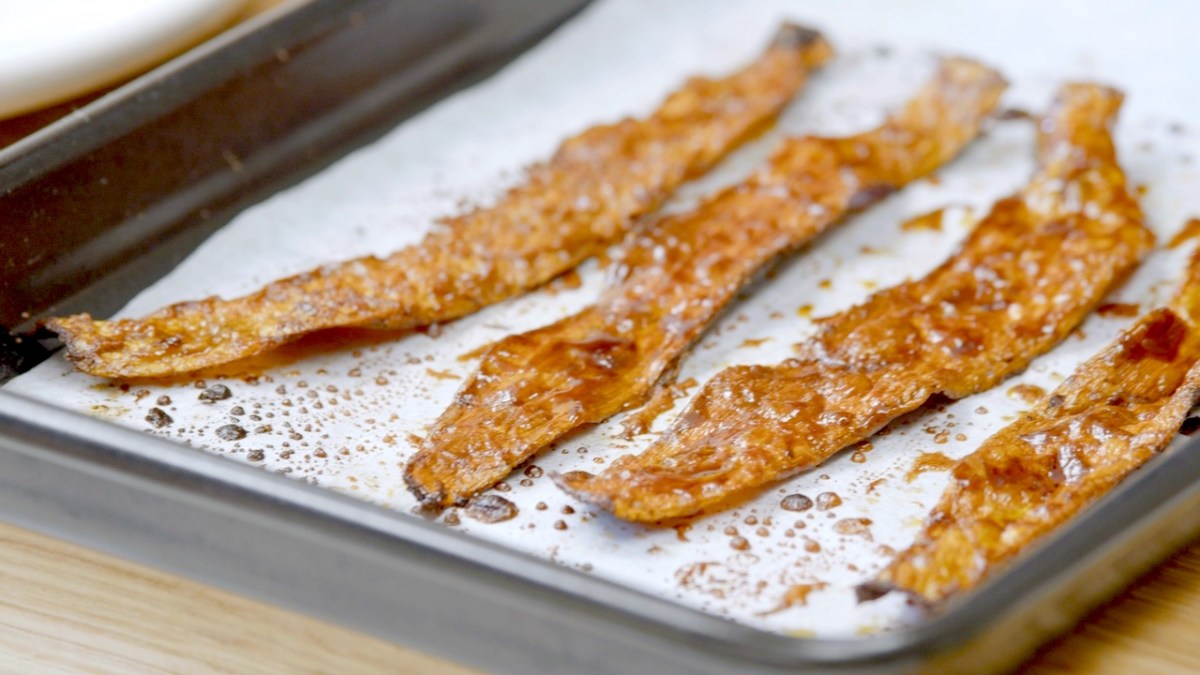 Veganer Bacon – 4 einfache Rezepte mit knusprig-leckerem Ergebnis